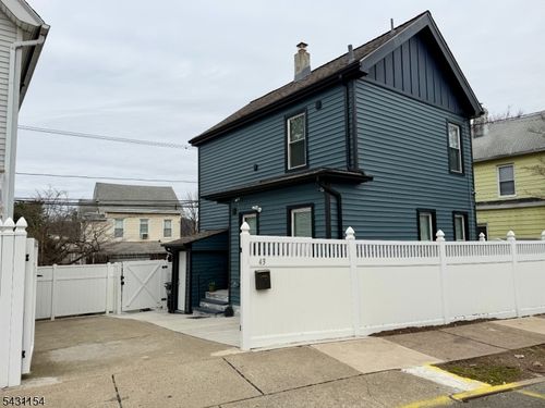 41 N 11th St, Paterson, NJ, 07522-1102 | Card Image