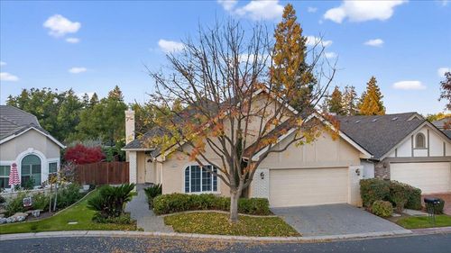 2211 Dawson Cove Ln, Clovis, CA, 93611-5998 | Card Image