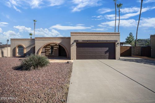 1722 W Saint Moritz Ln, Phoenix, AZ, 85023-5124 | Card Image