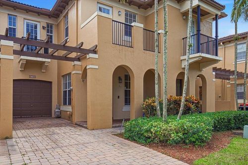 8706 Blaze Court, Davie, FL, 33328 | Card Image