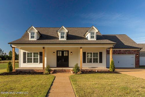 7388 Crosswinds Blvd, Hernando, MS, 38632-1184 | Card Image