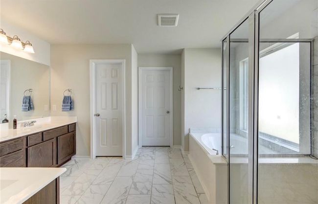 20910 Big Cypress Creek Trl, House other with 3 bedrooms, 2 bathrooms and 2 parking in Humble TX | Image 15