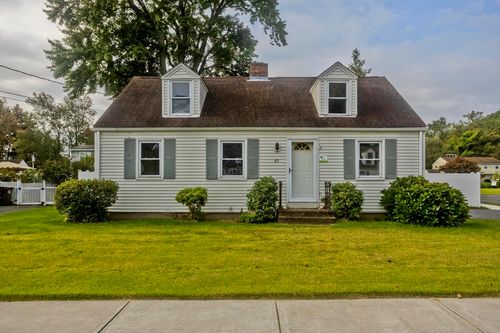 85 Alhambra Cir N, Agawam, MA, 01001-2701 | Card Image