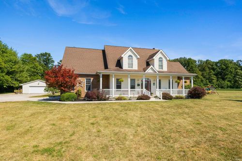 15735 Thiele Rd, Fort Wayne, IN, 46819-9757 | Card Image