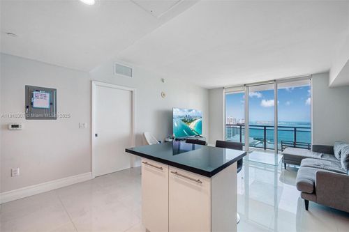 apt-2708-951 Brickell Ave, Miami, FL, 33131-3939 | Card Image