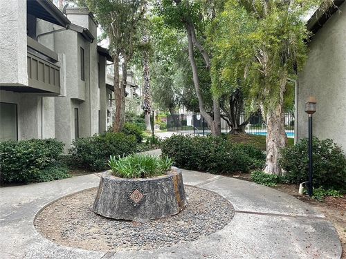 unit-57-16255 Devonshire St, Granada Hills, CA, 91344-6958 | Card Image