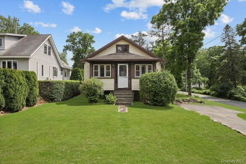 37 Yates Ave, Poughkeepsie, NY, 12601-1044 | Card Image