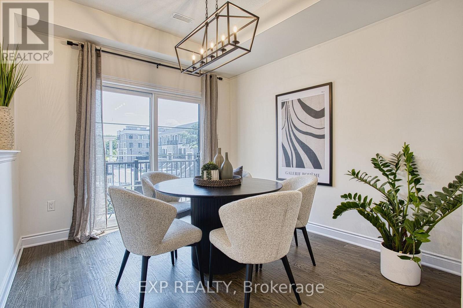 Residential in Hamilton (Waterdown) 3