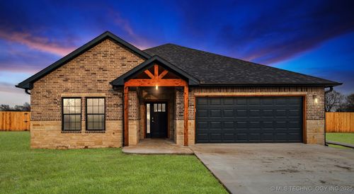 207 Lindsey Ave, Adair, OK, 74330-2236 | Card Image