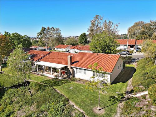 27952 Calle Casal, Mission Viejo, CA, 92692-1703 | Card Image
