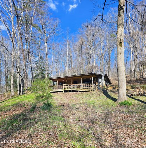 110 Laguna Vista Dr, Caryville, TN, 37714-3744 | Card Image