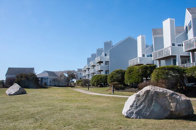 APT-306 - 1 Mansfield Grove Rd, Condo with 2 bedrooms, 2 bathrooms and null parking in East Haven CT | Image 28