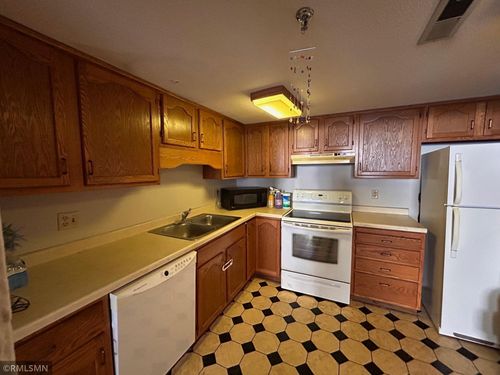 apt-407-625 19th St Nw, Rochester, MN, 55901-8121 | Card Image