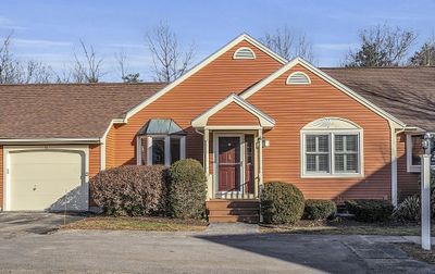 61 - 61 Katie Lane, Condo with 2 bedrooms, 1 bathrooms and null parking in Dover NH | Image 1