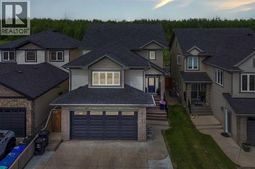 212 Stone Creek Landing, Fort Mcmurray, AB, T9K0X4 | Card Image