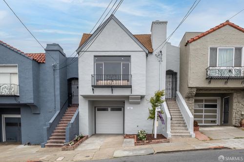 11 Topeka Ave, San Francisco, CA, 94124-2016 | Card Image