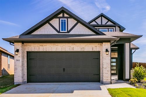 901 King St, Aubrey, TX, 76227-4654 | Card Image