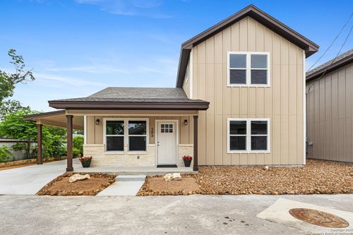 302 Riley Way, Kerrville, TX, 78028-4454 | Card Image