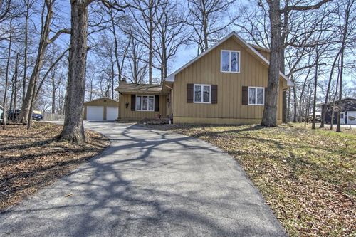 4552 N Prairie View Road, Argenta, IL, 62501 | Card Image