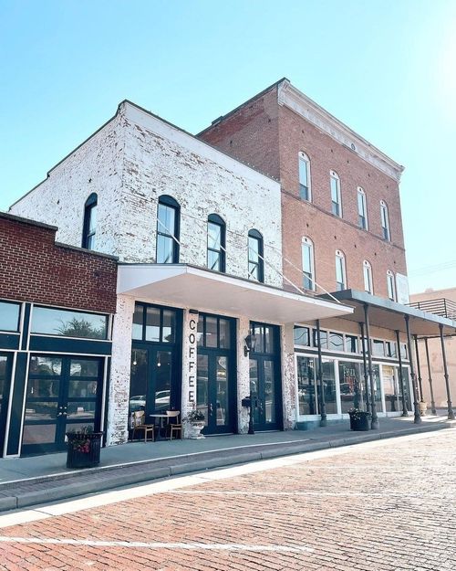 204 Mckinney St, Farmersville, TX, 75442-2120 | Card Image