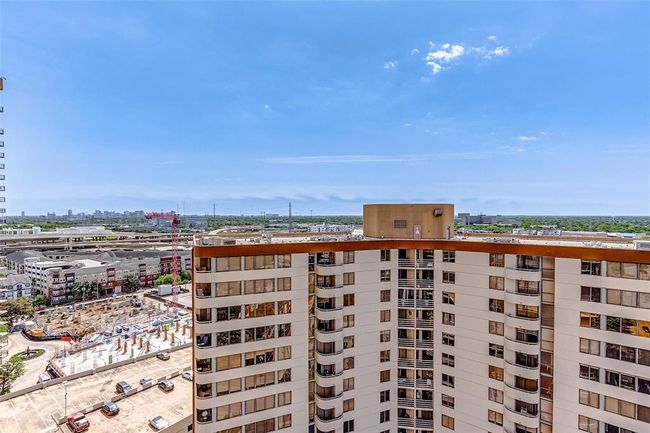 UNIT-1702 - 3505 Sage Rd, Condo with 2 bedrooms, 2 bathrooms and 1 parking in Houston TX | Image 27