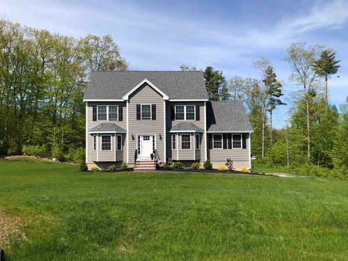17 Blaisdell Court, Raymond, NH, 03077 | Card Image