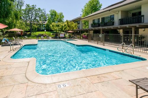 203-2140 Santa Cruz Ave, Menlo Park, CA, 94025-6352 | Card Image