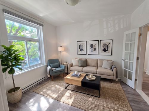 331 6e Av, Montréal, QC, H4G3A2 | Card Image
