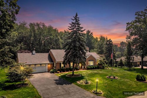 N5623 Lac Verde Circle, BROOKLYN, WI, 54941 | Card Image