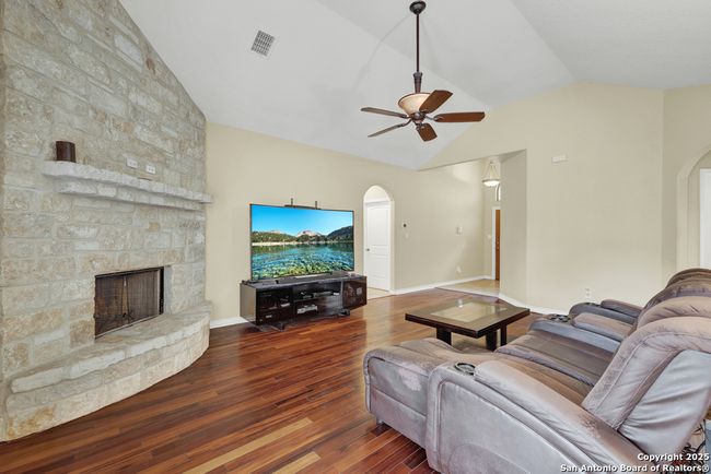 570 Cypress Pass Rd, House other with 4 bedrooms, 2 bathrooms and null parking in Spring Branch TX | Image 8