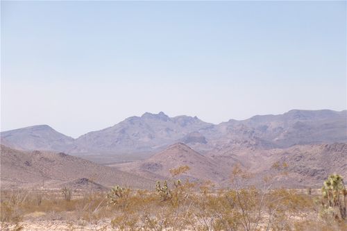Lot 8 E2 W Santa Fe Ranch Rd, Yucca, AZ, 86438 | Card Image