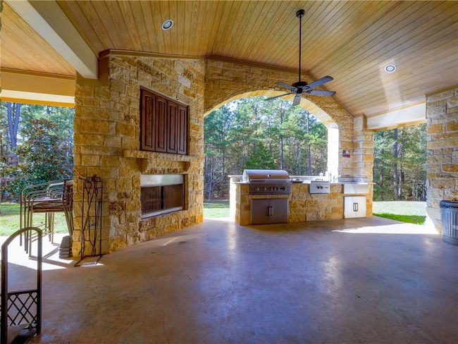 1142 Fletcher, House other with 4 bedrooms, 4 bathrooms and null parking in Anderson TX | Image 7
