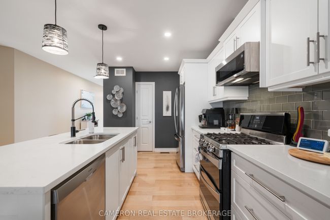 274 E Ridge Dr, House attached with 2 bedrooms, 3 bathrooms and 1 parking in Cornwall ON | Image 7