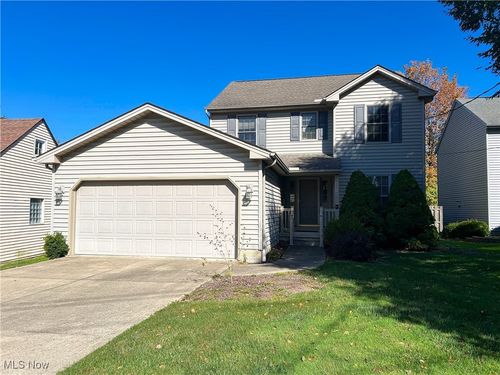 22636 Mastick Rd, Fairview Park, OH, 44126-3150 | Card Image