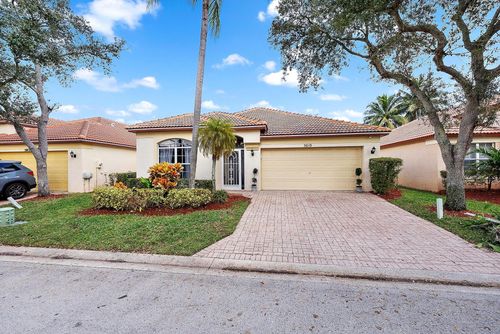 5010 Elpine Way, Riviera Beach, FL, 33418-7846 | Card Image