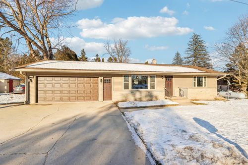 1083 Lake Dr, Campbellsport, WI, 53010-3404 | Card Image