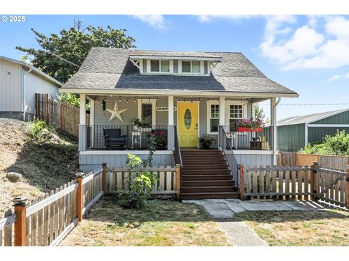 872 Weed Ave, Vernonia, OR, 97064-1163 | Card Image