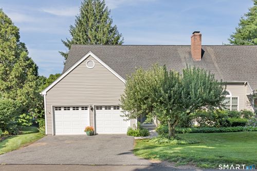 35-35 Woodbury Hl, Woodbury, CT, 06798-2961 | Card Image