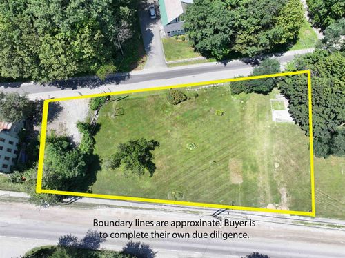 427 Depot St, Chester, VT, 05143-4308 | Card Image