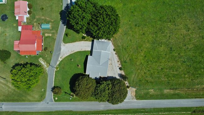 2108 Duncan Rd, Home with 3 bedrooms, 3 bathrooms and null parking in Fountain Run KY | Image 6