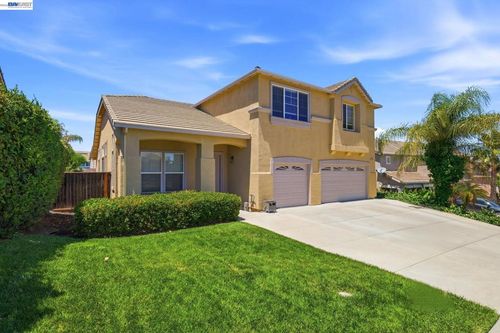 3928 Kite Way, Antioch, CA, 94509-6452 | Card Image