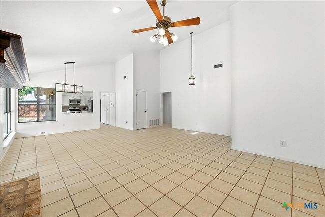 1010 Serenada Dr, House other with 3 bedrooms, 2 bathrooms and null parking in Georgetown TX | Image 12