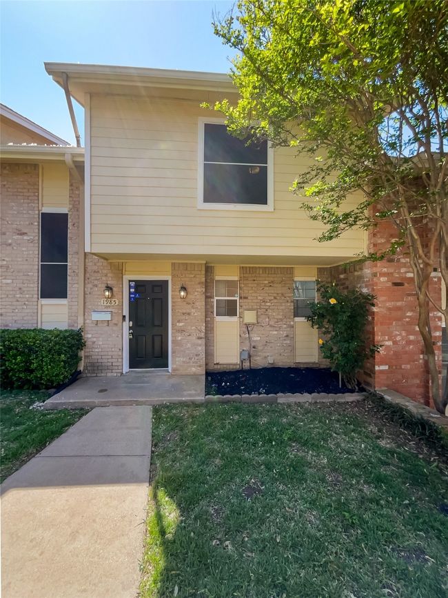 1985 Shorewood Dr, Condo with 3 bedrooms, 3 bathrooms and null parking in Grapevine TX | Image 9