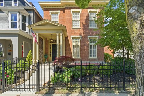 27 Hoffman Ave, Columbus, OH, 43205-1247 | Card Image