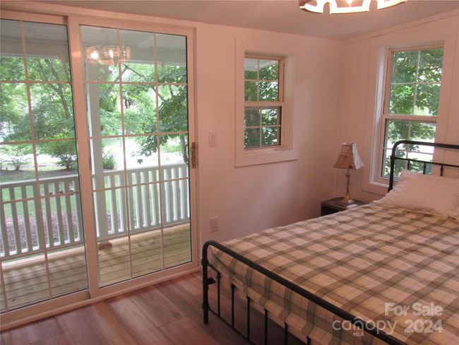 68 Toot Hollow Cir, House other with 2 bedrooms, 2 bathrooms and null parking in Bryson City NC | Image 20