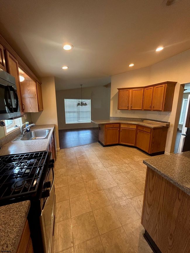 150 Troon Ct, House other with 2 bedrooms, 2 bathrooms and null parking in Mays Landing NJ | Image 5