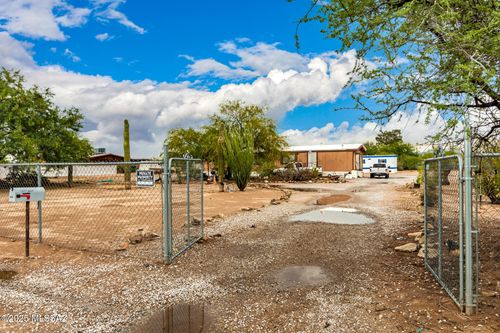 12662 N Springfield Rd, Marana, AZ, 85653-8811 | Card Image