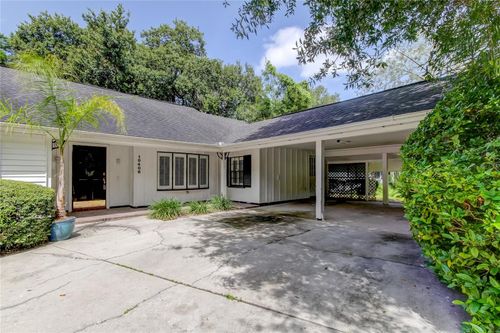 10406 Reclinata Ln, TAMPA, FL, 33618-4220 | Card Image