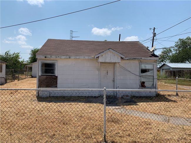 225 E Main St, House other with 3 bedrooms, 2 bathrooms and null parking in Bishop TX | Image 10