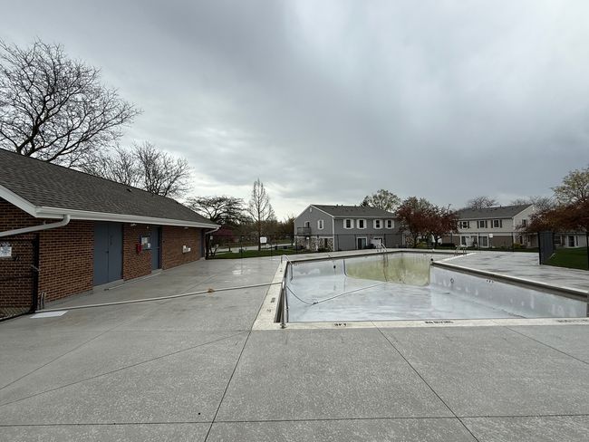 1035 - 1035 Glouchester Hbr, Home with 2 bedrooms, 1 bathrooms and 1 parking in Schaumburg IL | Image 14